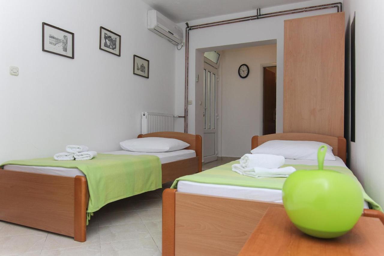 Apartments Villa Alex Podaca Extérieur photo