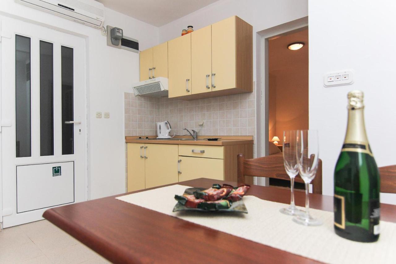 Apartments Villa Alex Podaca Extérieur photo