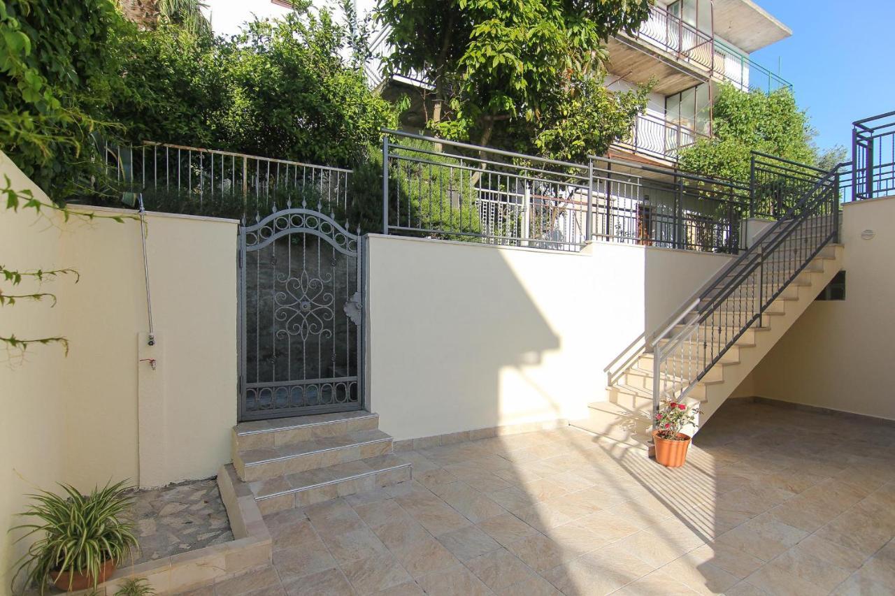 Apartments Villa Alex Podaca Extérieur photo
